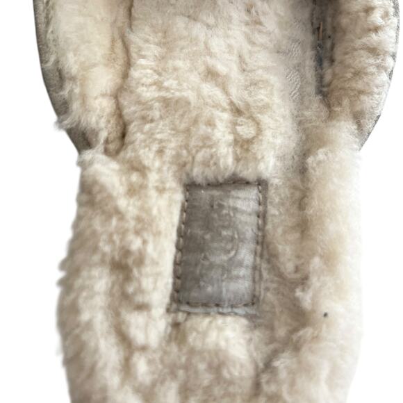 UGG Lane Metallic Gold Loafer Slippers Sherling Lined Comfort Shoes Size 6 - Picture 5 of 8